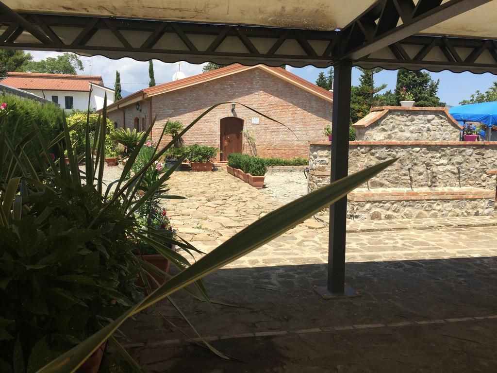 Societa Agricola Mg Florplant Villa Francavilla Marittima ภายนอก รูปภาพ